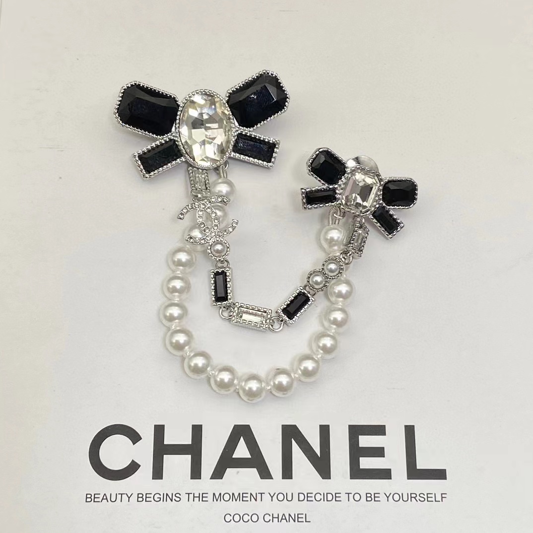 CHANE1 白黒ダイヤモンドブローチ【50％割引+送料無料】