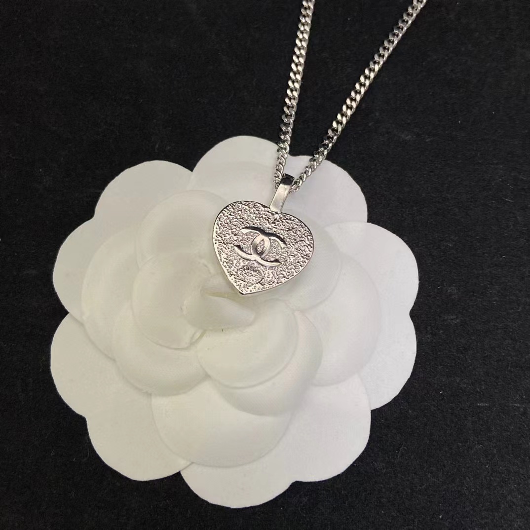 CHANE1 ピンクとブラックのカラー ダイヤモンド ハート ネックレス【50％割引+送料無料】