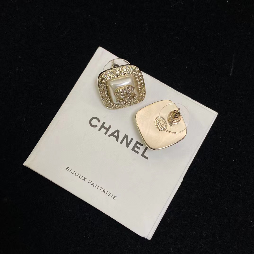 CHANE1 ダブルC スクエア イヤリング【50％割引+送料無料】