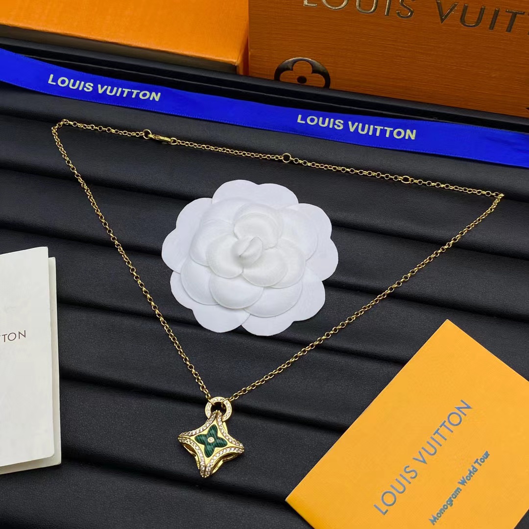 LV 四つ葉のクローバー ネックレス【50％割引+送料無料】