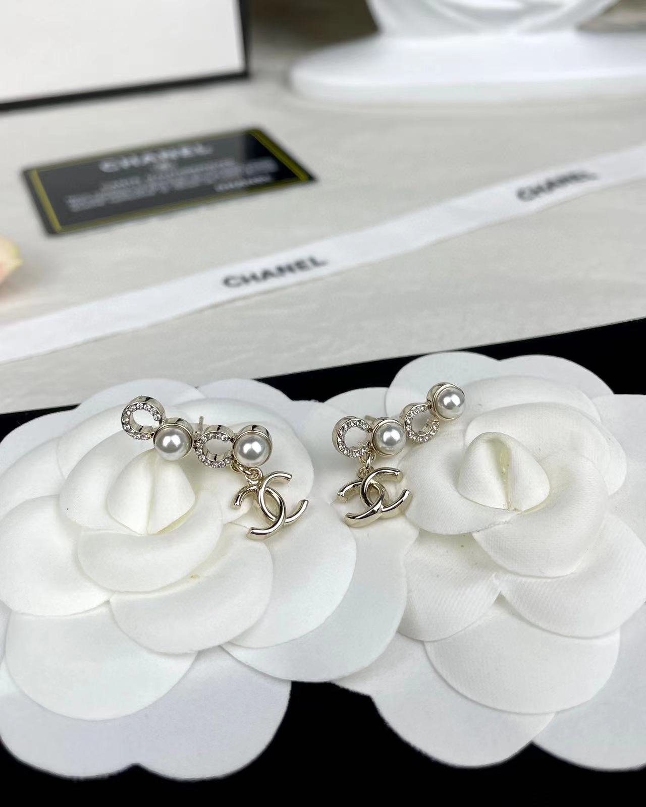 CHANE1 COCO パール＆ラインストーンペンダントピアス【50％割引+送料無料】