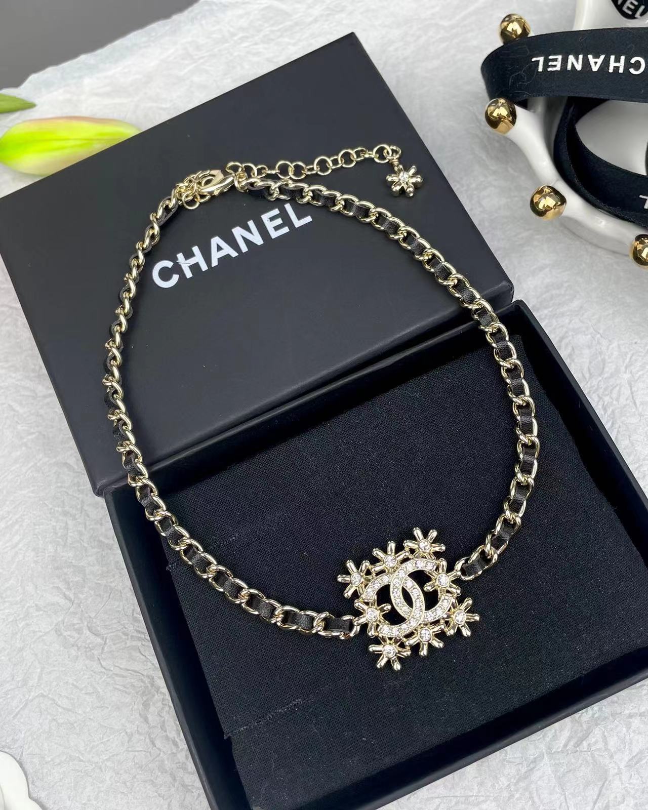 CHANE1 スクエア ダイヤモンド スノーフレーク ネックレス【50％割引+送料無料】
