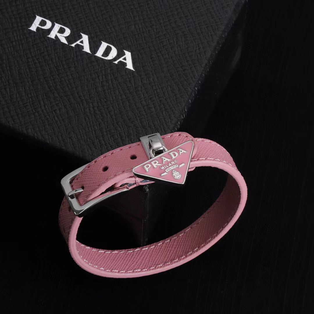 PR4DA トライアングルロゴ リストバンド【50％割引+送料無料】
