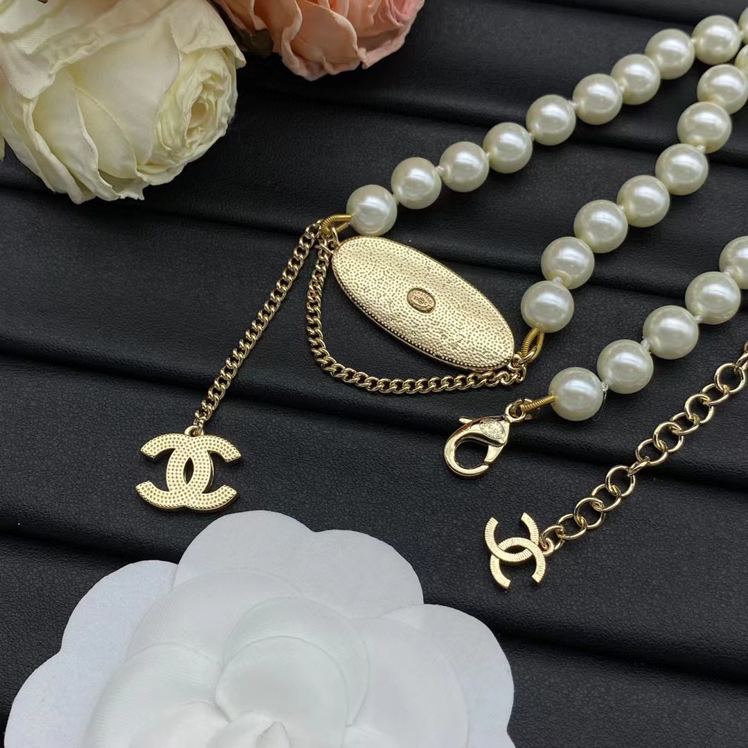 CHANE1 パールロゴネックレス【50％割引+送料無料】