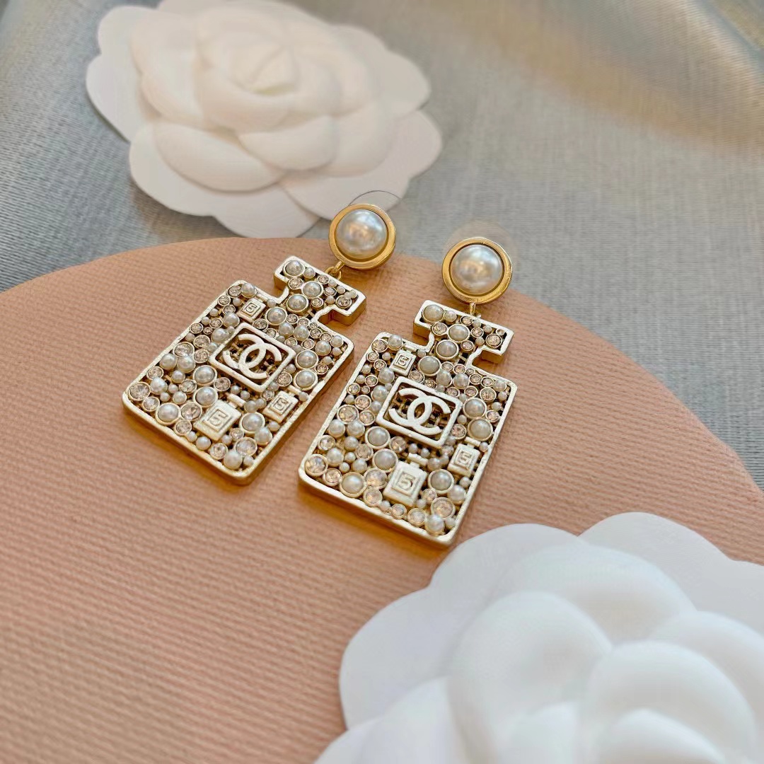 CHANE1 香水瓶 パール イヤリング【50％割引+送料無料】