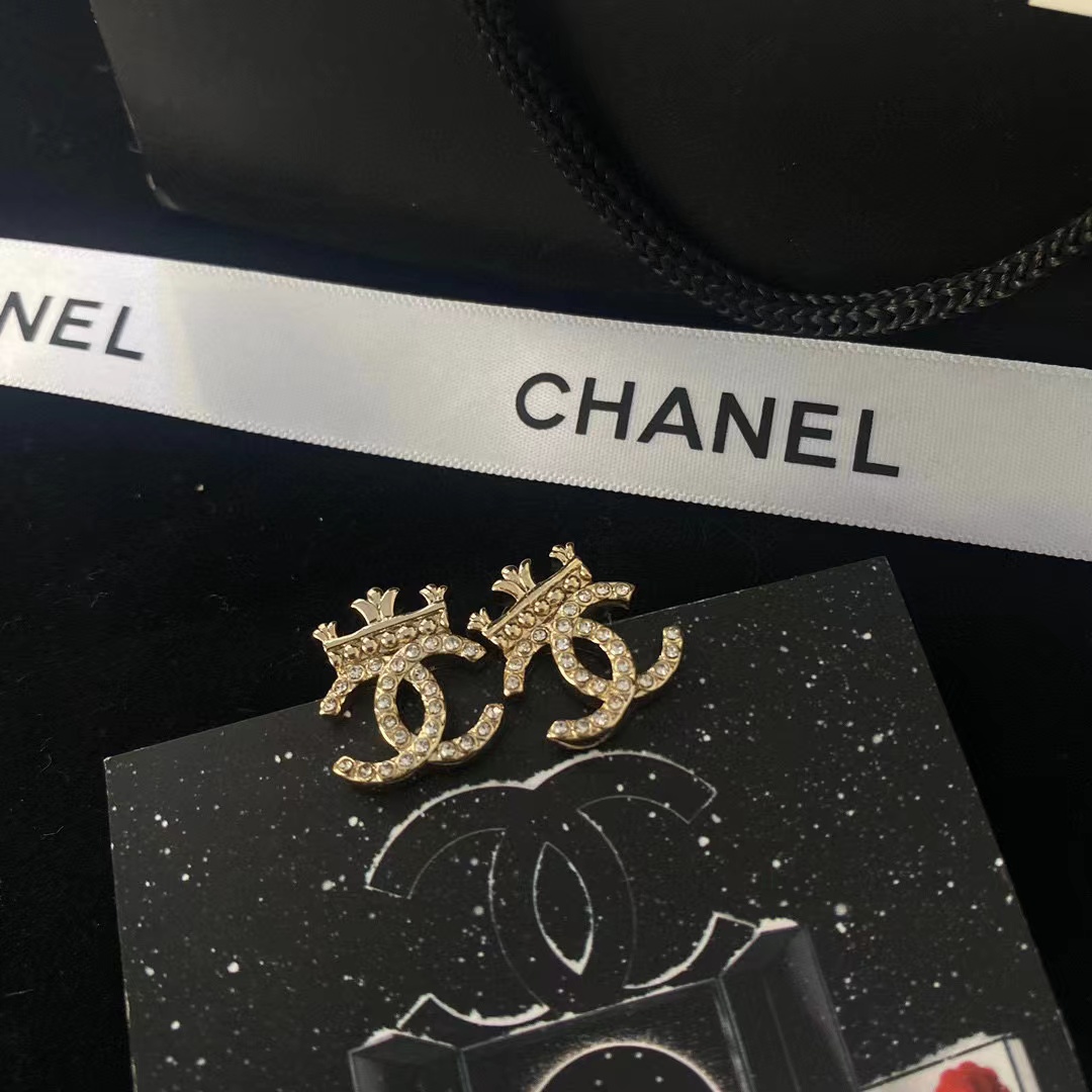 CHANE1 クラウン ダブルC スタッドピアス【50％割引+送料無料】