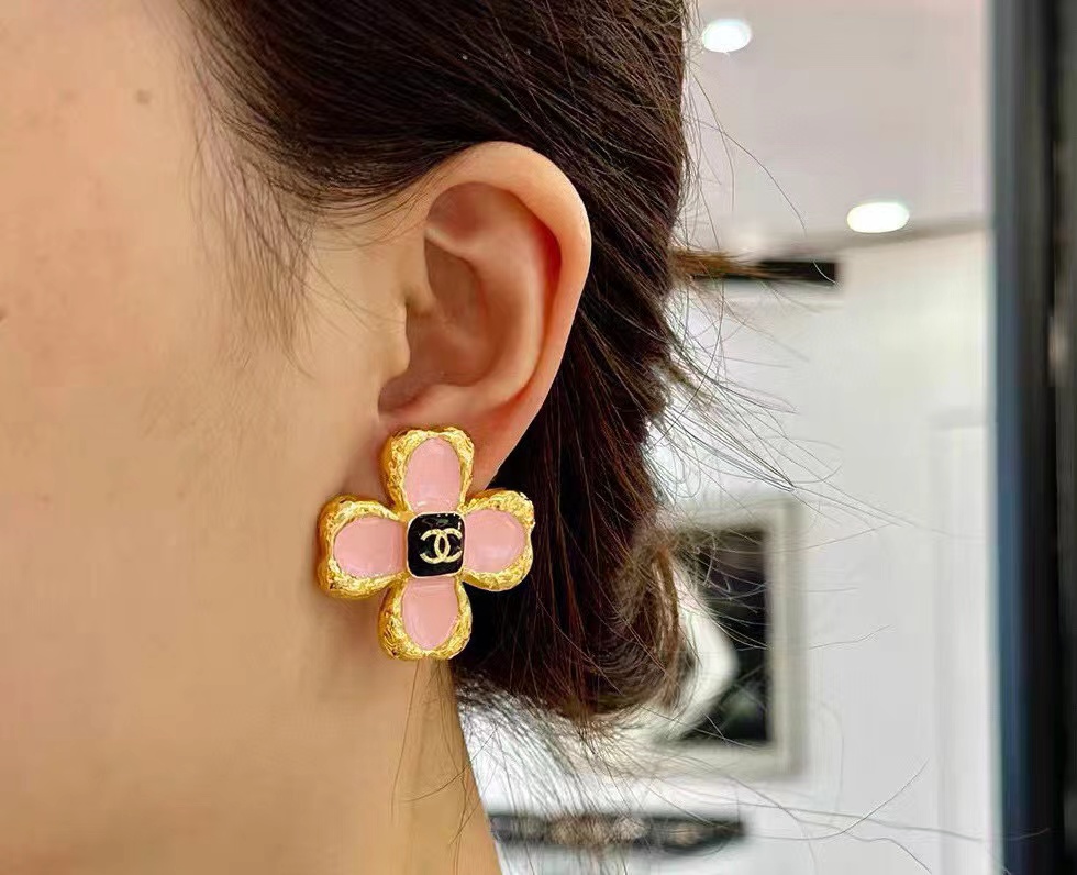 CHANE1 四つ葉のクローバー カラーブロック イヤリング【50％割引+送料無料】