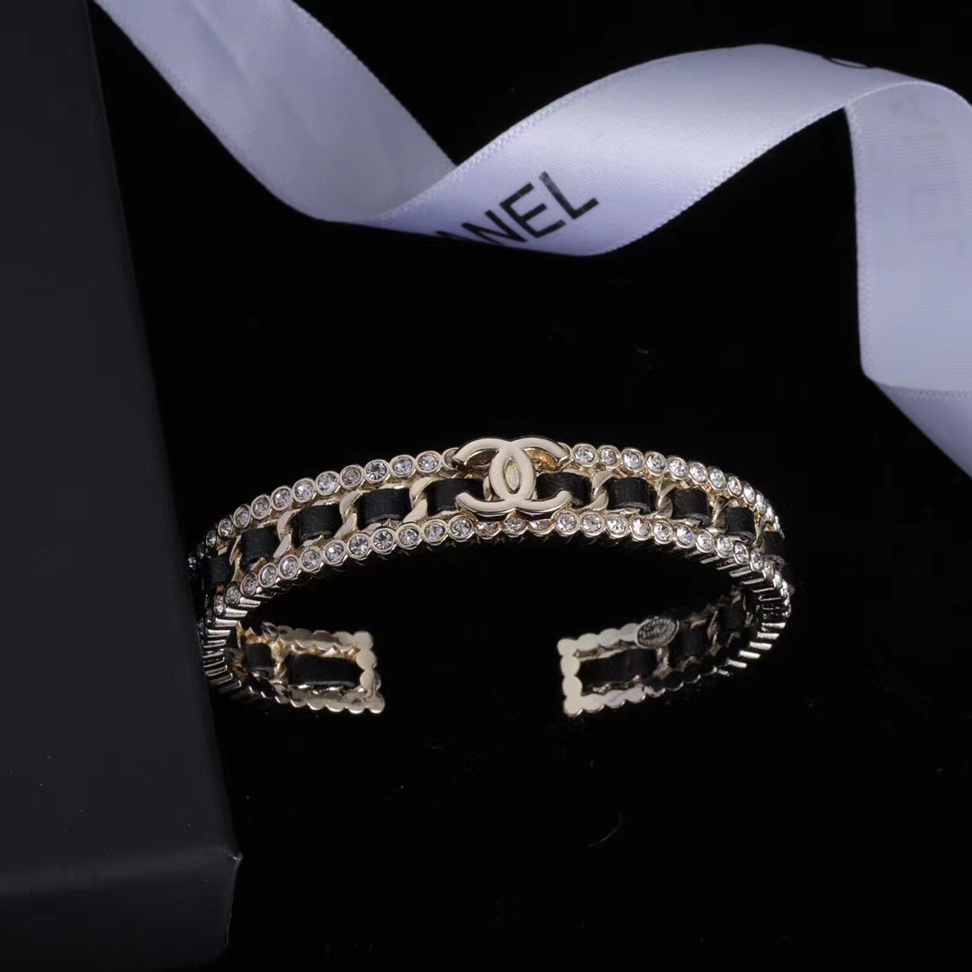 CHANE1 ダブルC ダイヤモンド ブレスレット【50％割引+送料無料】