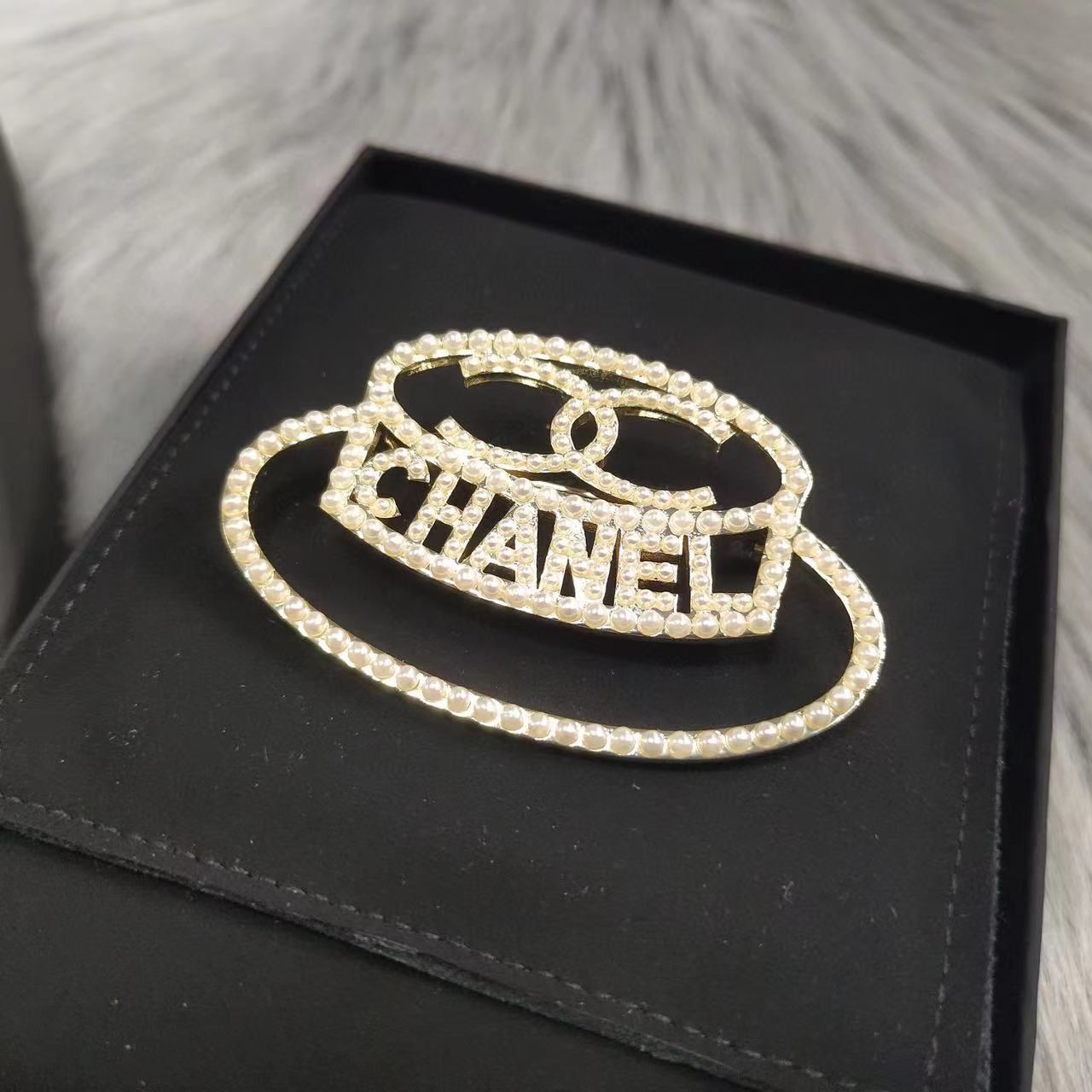 CHANE1 帽子パールブローチ【50％割引+送料無料】