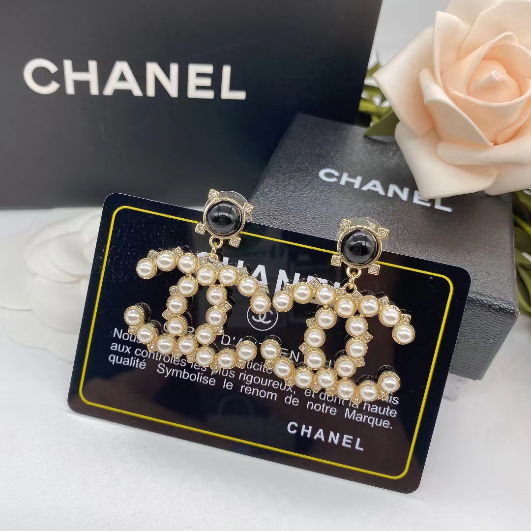 CHANE1 ダブル C パール スタッド ピアス【50％割引+送料無料】