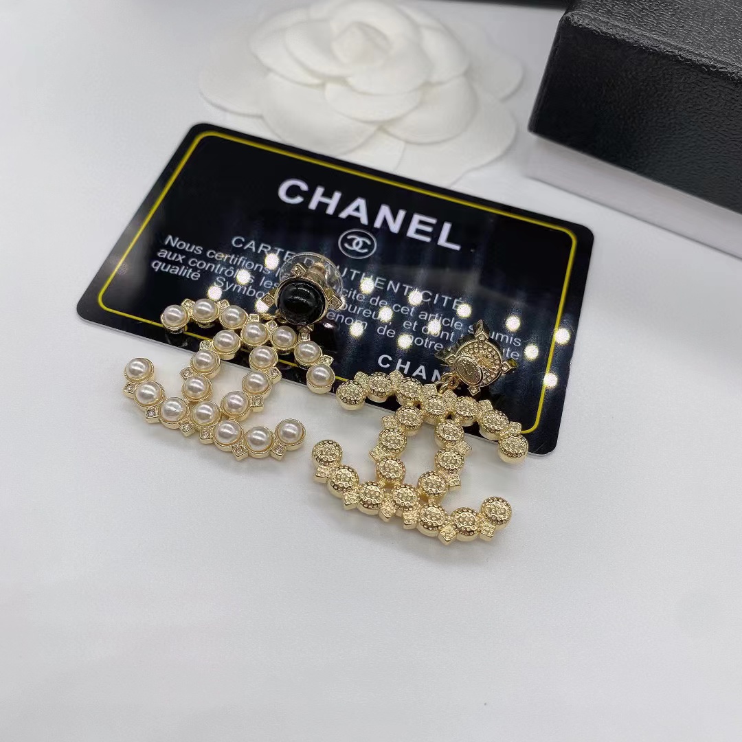 CHANE1 ダブル C パール スタッド ピアス【50％割引+送料無料】