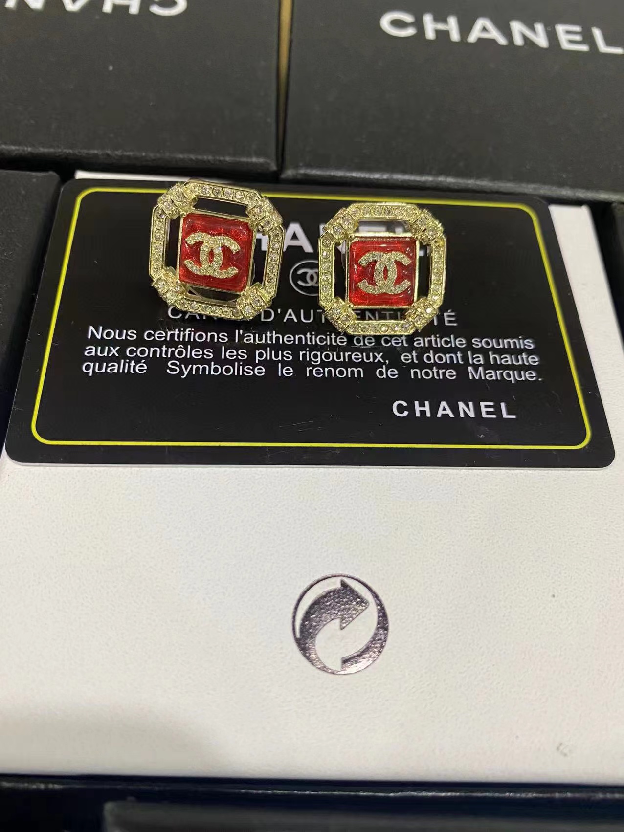 CHANE1 ダイヤモンド レッド スタッド ピアス【50％割引+送料無料】