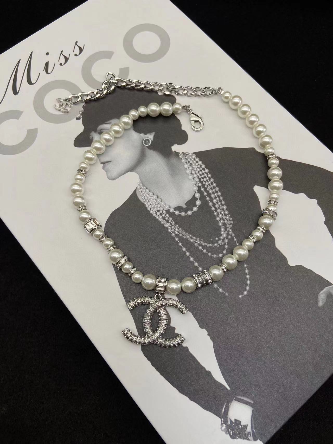 CHANE1 ダブルC イヤリング+ネックレス 2点セット【50％割引+送料無料】