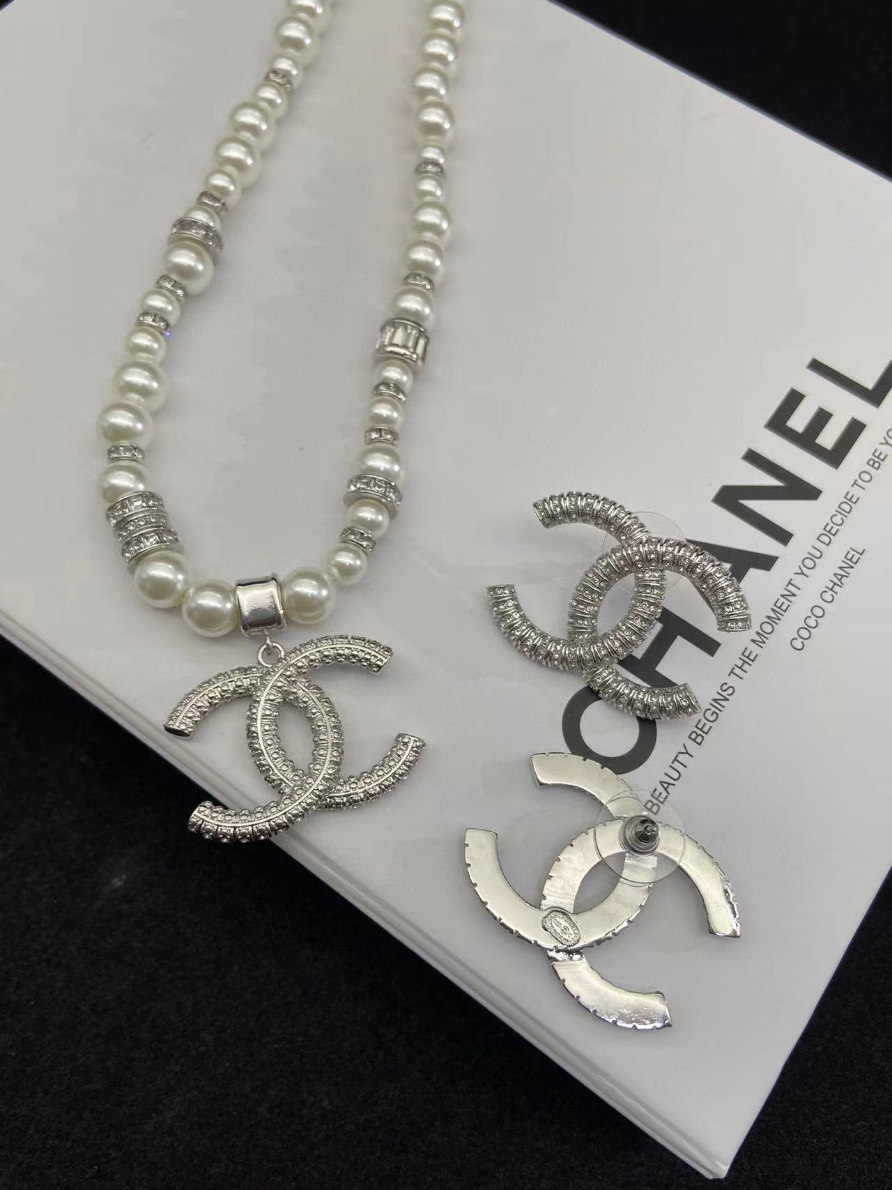 CHANE1 ダブルC イヤリング+ネックレス 2点セット【50％割引+送料無料】