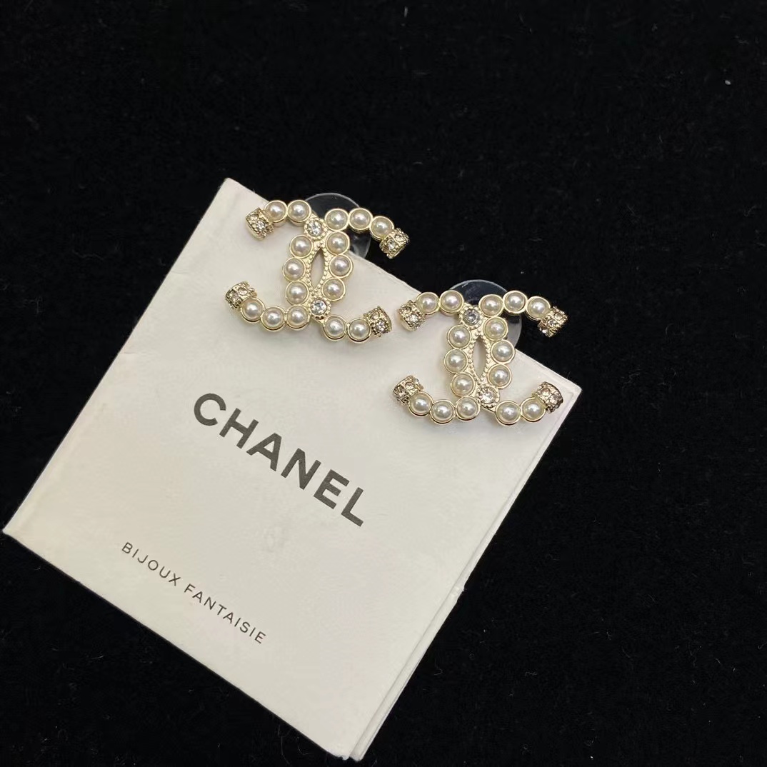 CHANE1 ダブル C パール スタッド ピアス【50％割引+送料無料】