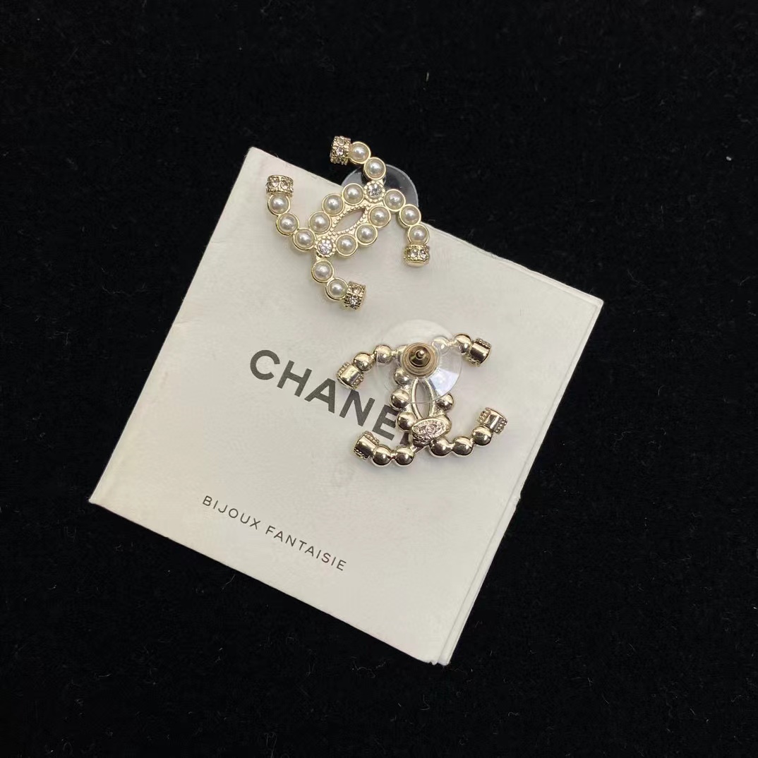 CHANE1 ダブル C パール スタッド ピアス【50％割引+送料無料】