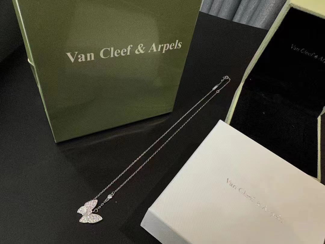Van c1eef &Arpels バタフライダイヤモンドネックレス【50％割引+送料無料】