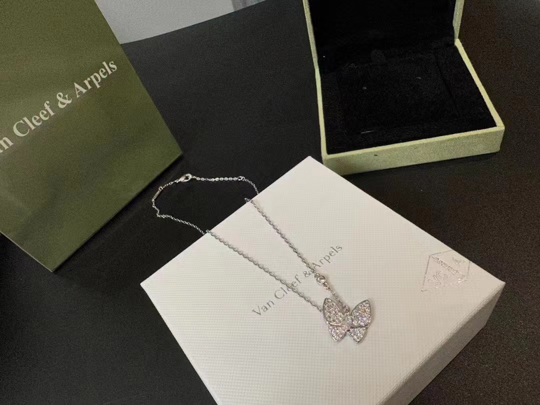 Van c1eef &Arpels バタフライダイヤモンドネックレス【50％割引+送料無料】