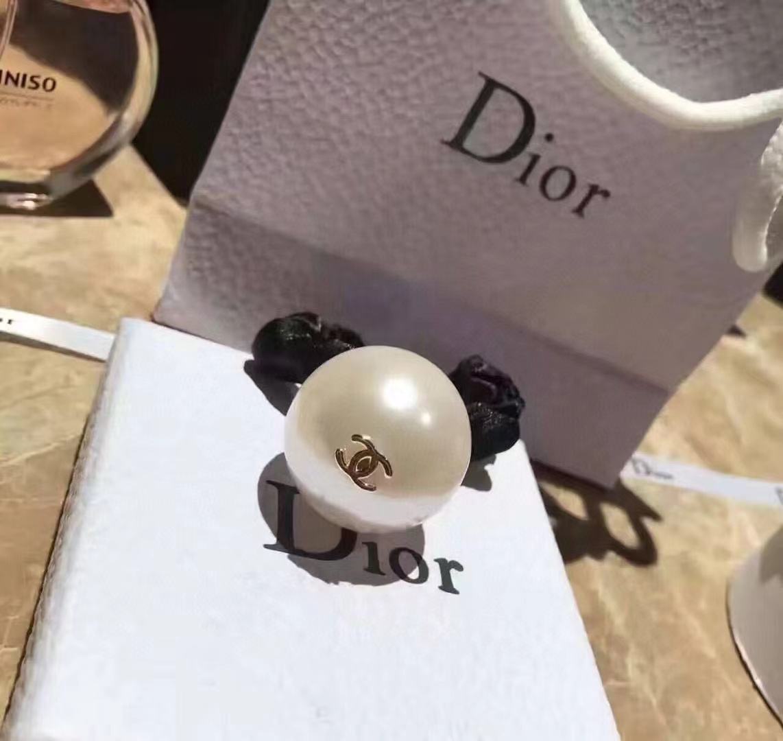 CHANE1 パールヘアロープ【 50％割引+送料無料】