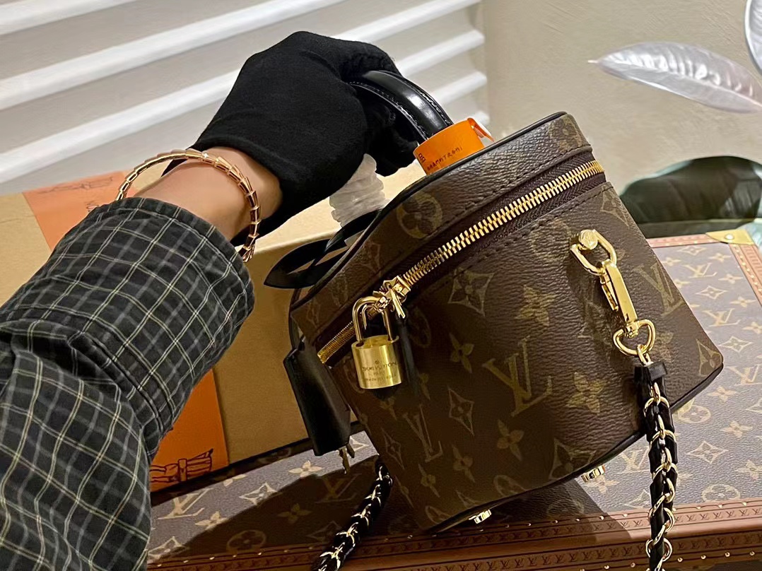 Lv vanity pm ハンドバッグ【50％割引+送料無料】
