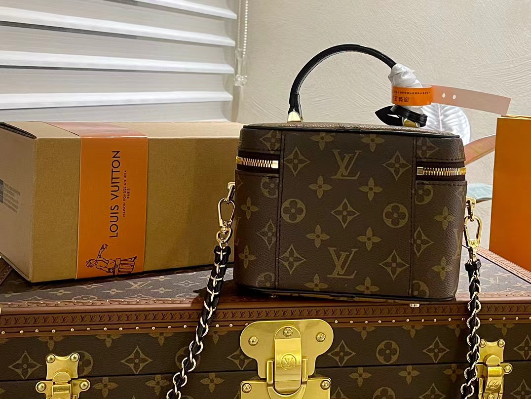 Lv vanity pm ハンドバッグ【50％割引+送料無料】