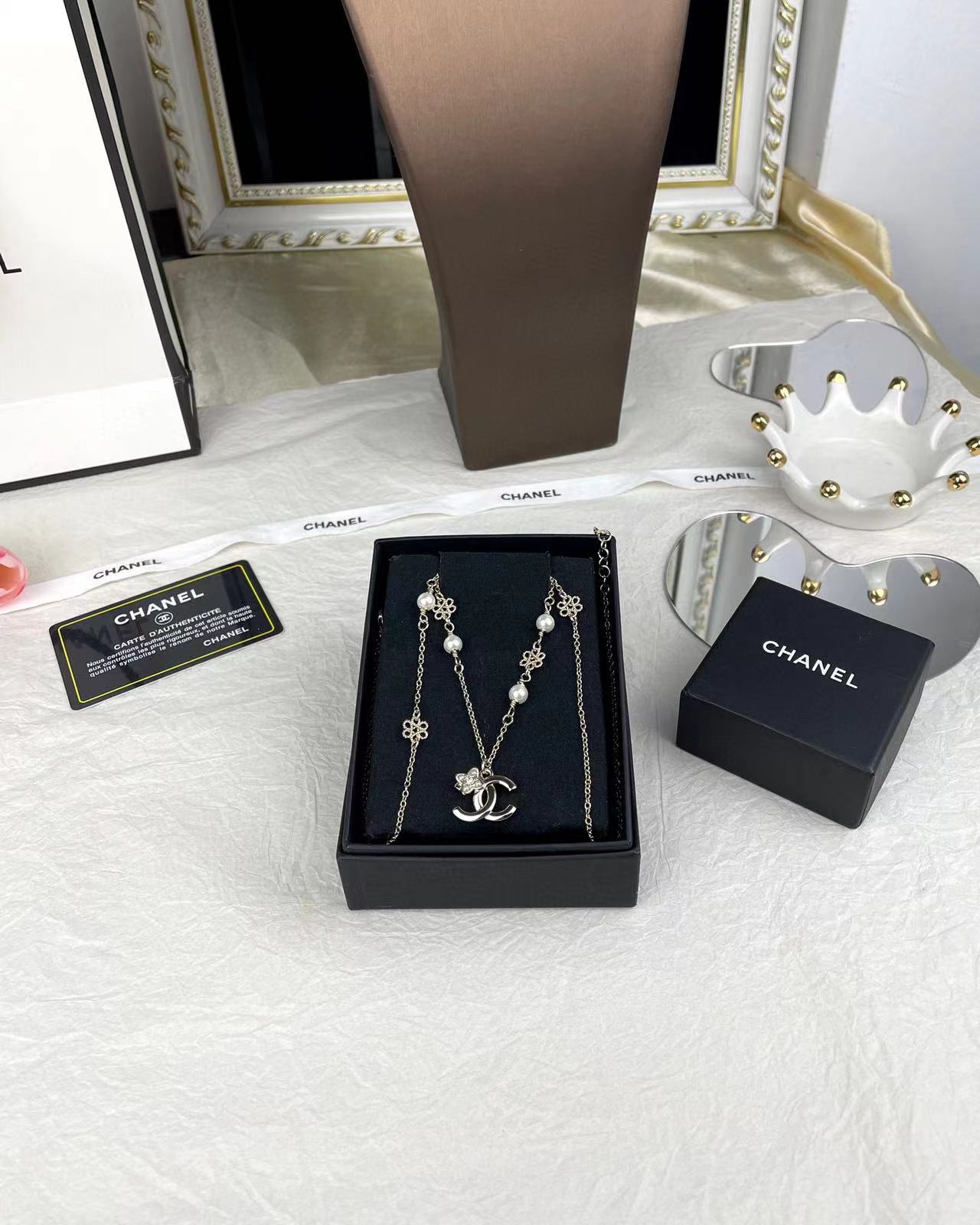 CHANE1 フラワー ダブルC ネックレス【50％割引+送料無料】