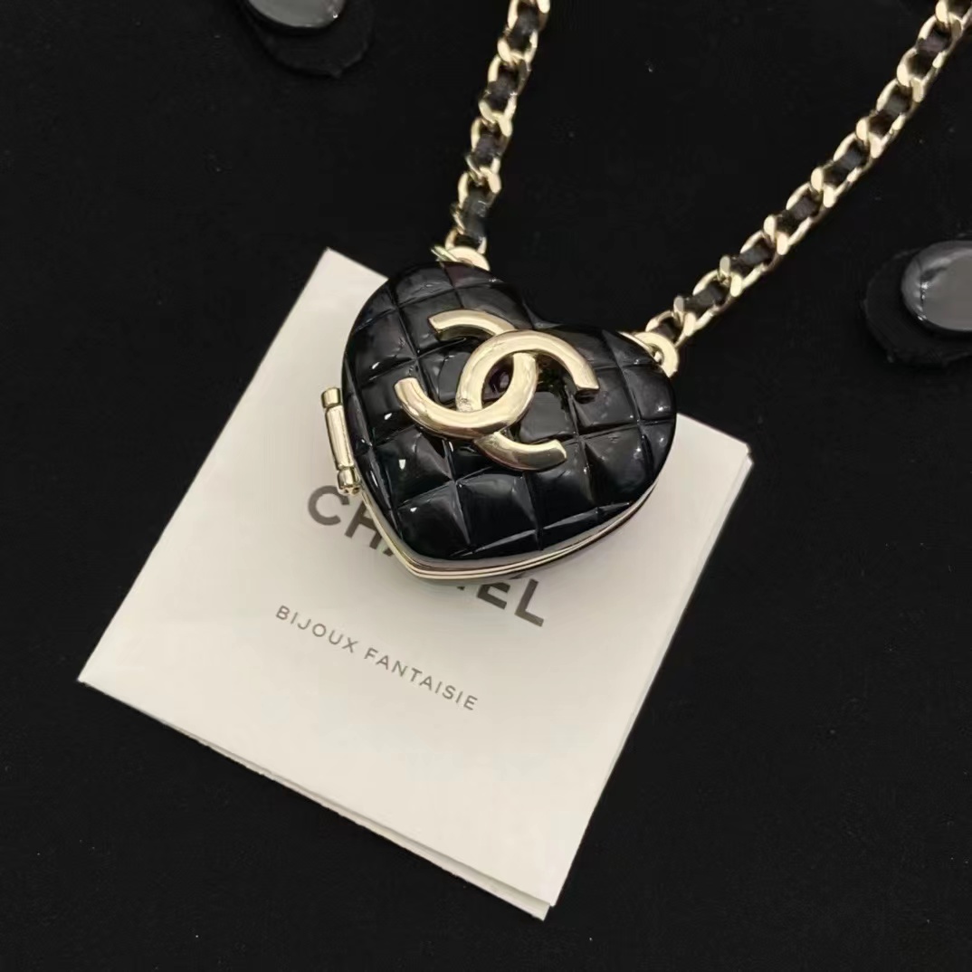 CHANE1 ブラックハートネックレス【50％割引+送料無料】