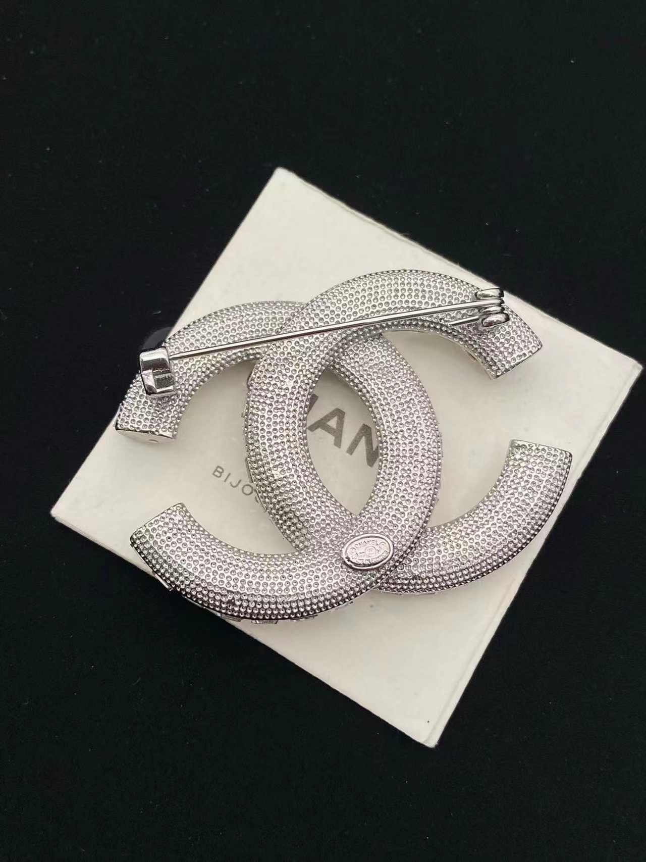 CHANE1 ダイヤモンド ダブルC ブローチ【50％割引+送料無料】