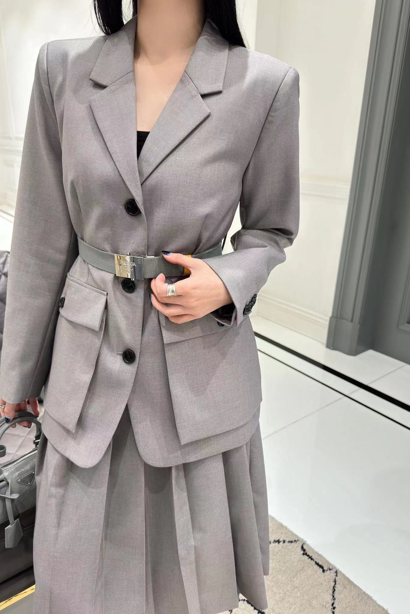 PR4DA ハイクオリティジャケット+スカート2点セット【 50％割引+送料無料】