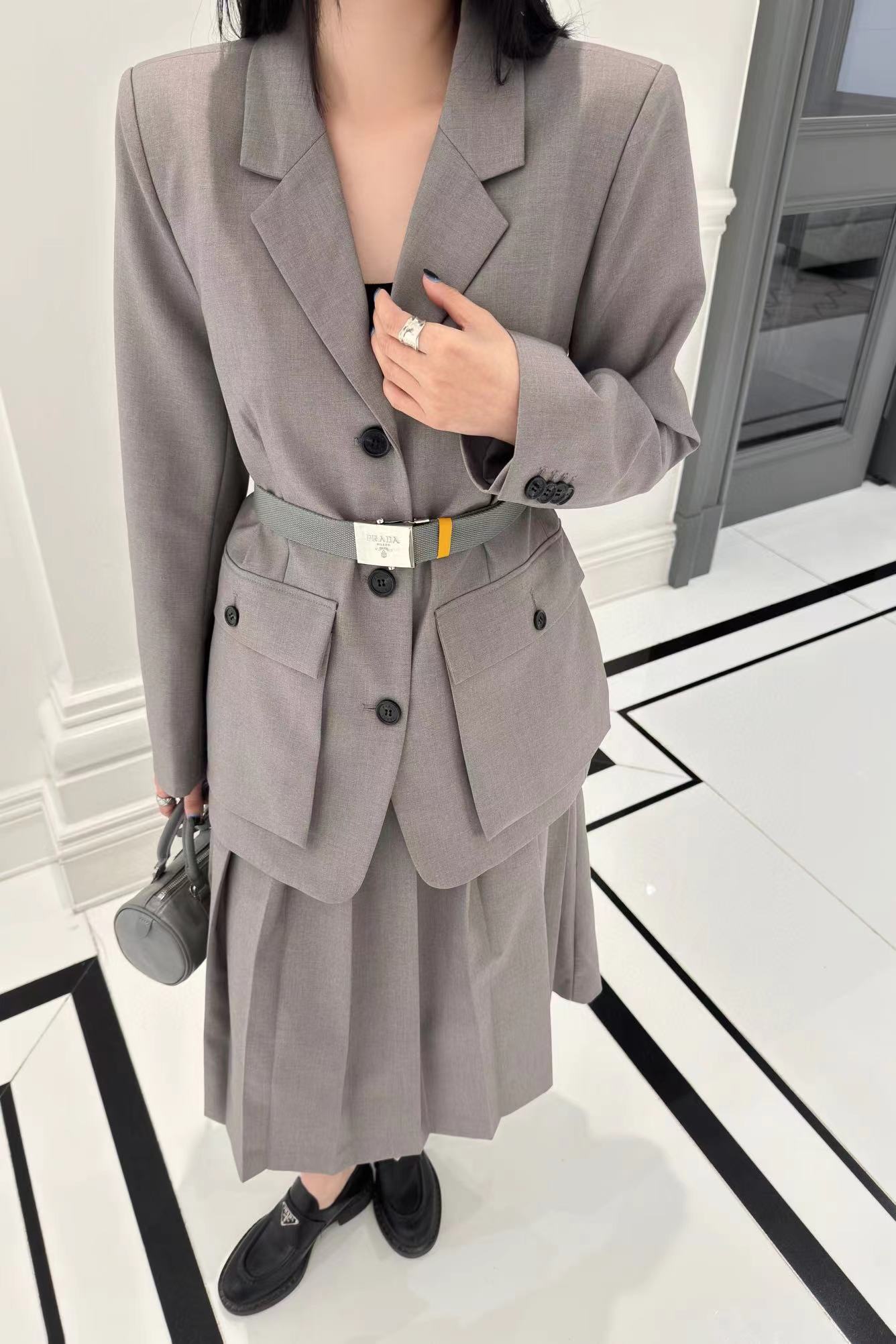 PR4DA ハイクオリティジャケット+スカート2点セット【 50％割引+送料無料】