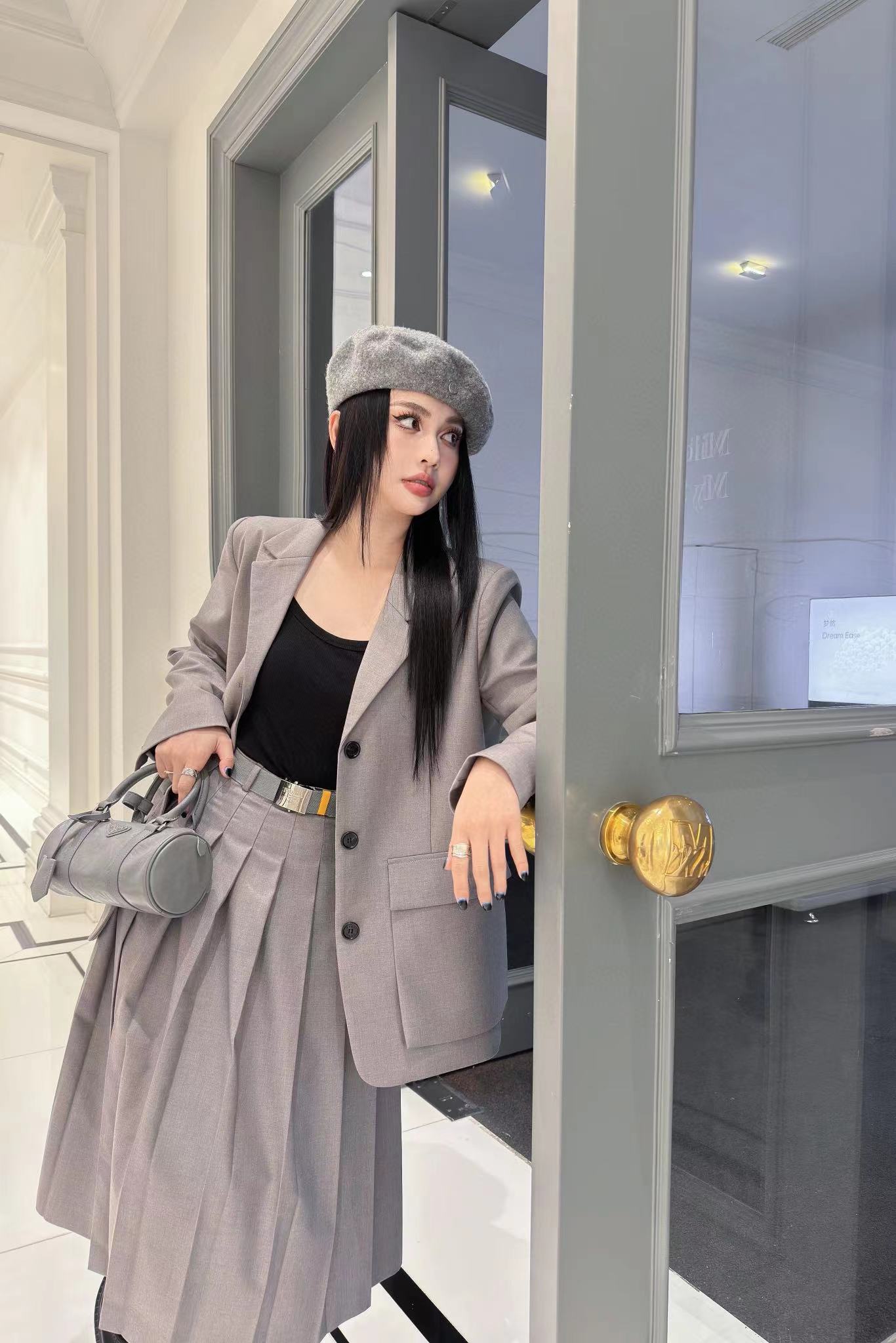 PR4DA ハイクオリティジャケット+スカート2点セット【 50％割引+送料無料】