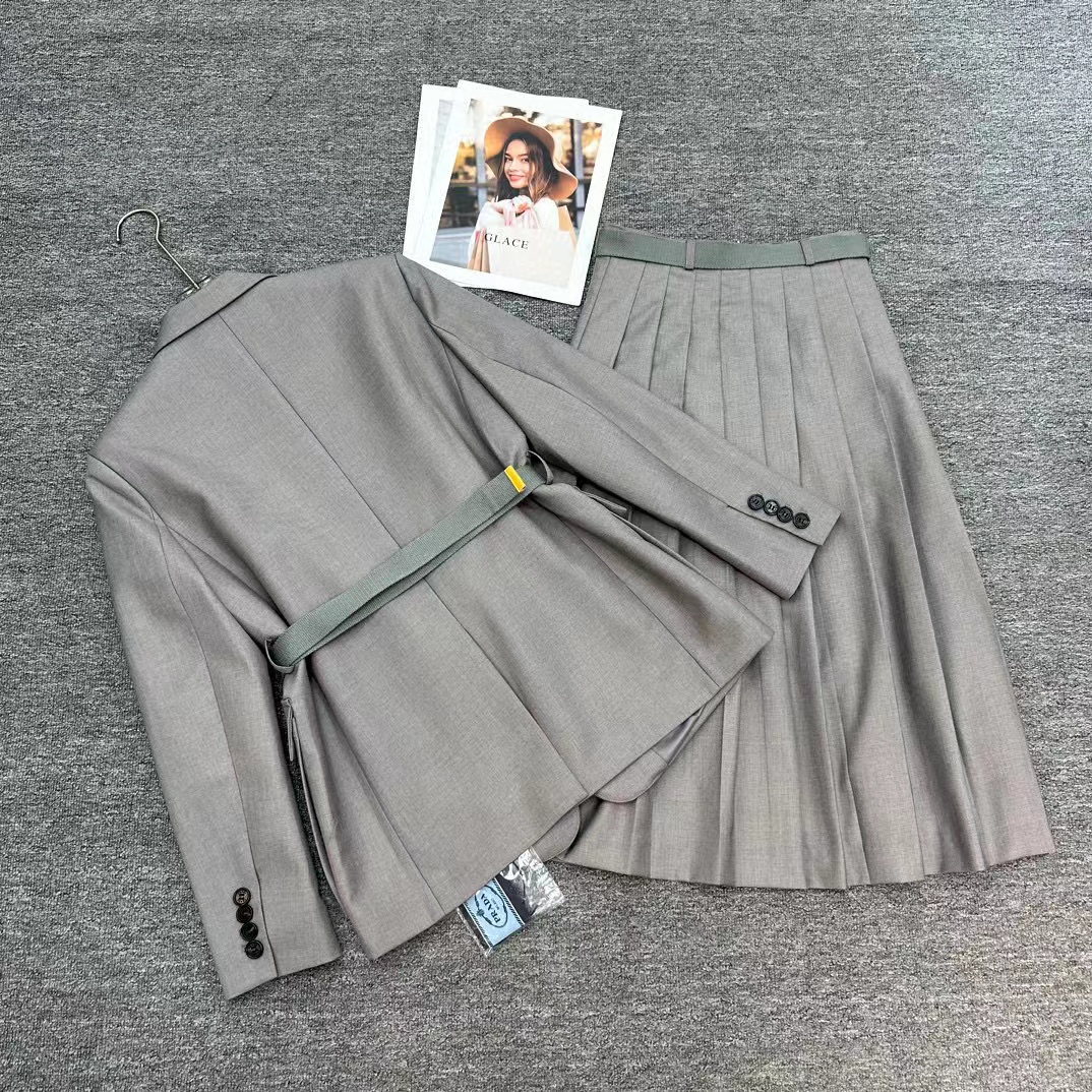 PR4DA ハイクオリティジャケット+スカート2点セット【 50％割引+送料無料】