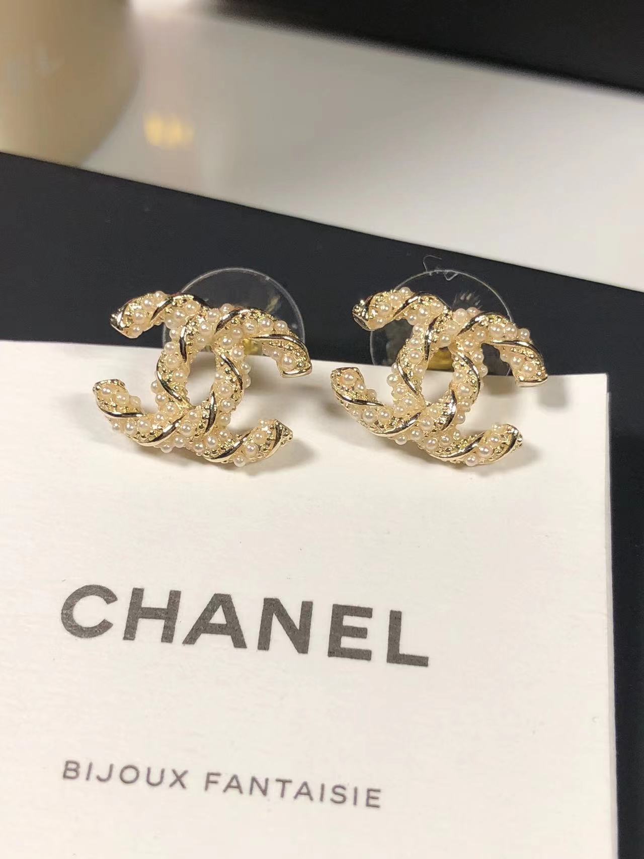 CHANE1 ダブル C パール スタッド ピアス【50％割引+送料無料】