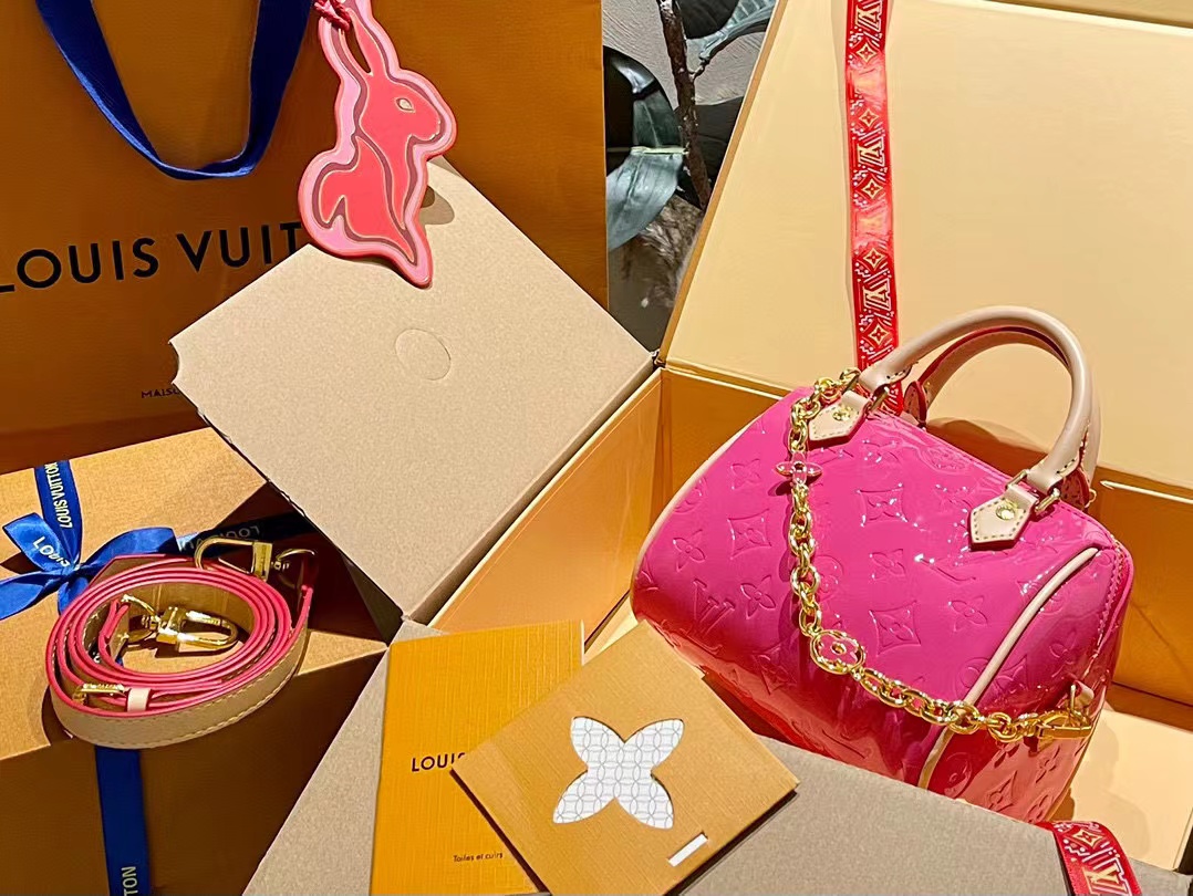 LV nano mini チェーンハンドバッグ【50％割引+送料無料】