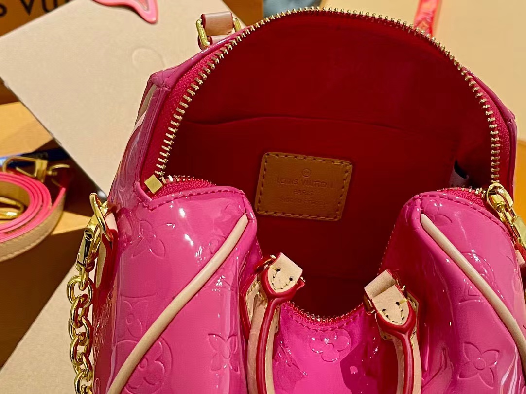 LV nano mini チェーンハンドバッグ【50％割引+送料無料】