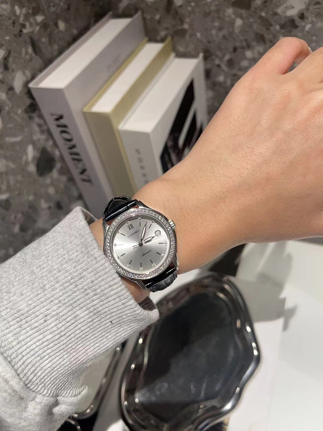 CHAEN1 ベルト ダイヤモンド レディース 腕時計【50％割引+送料無料】