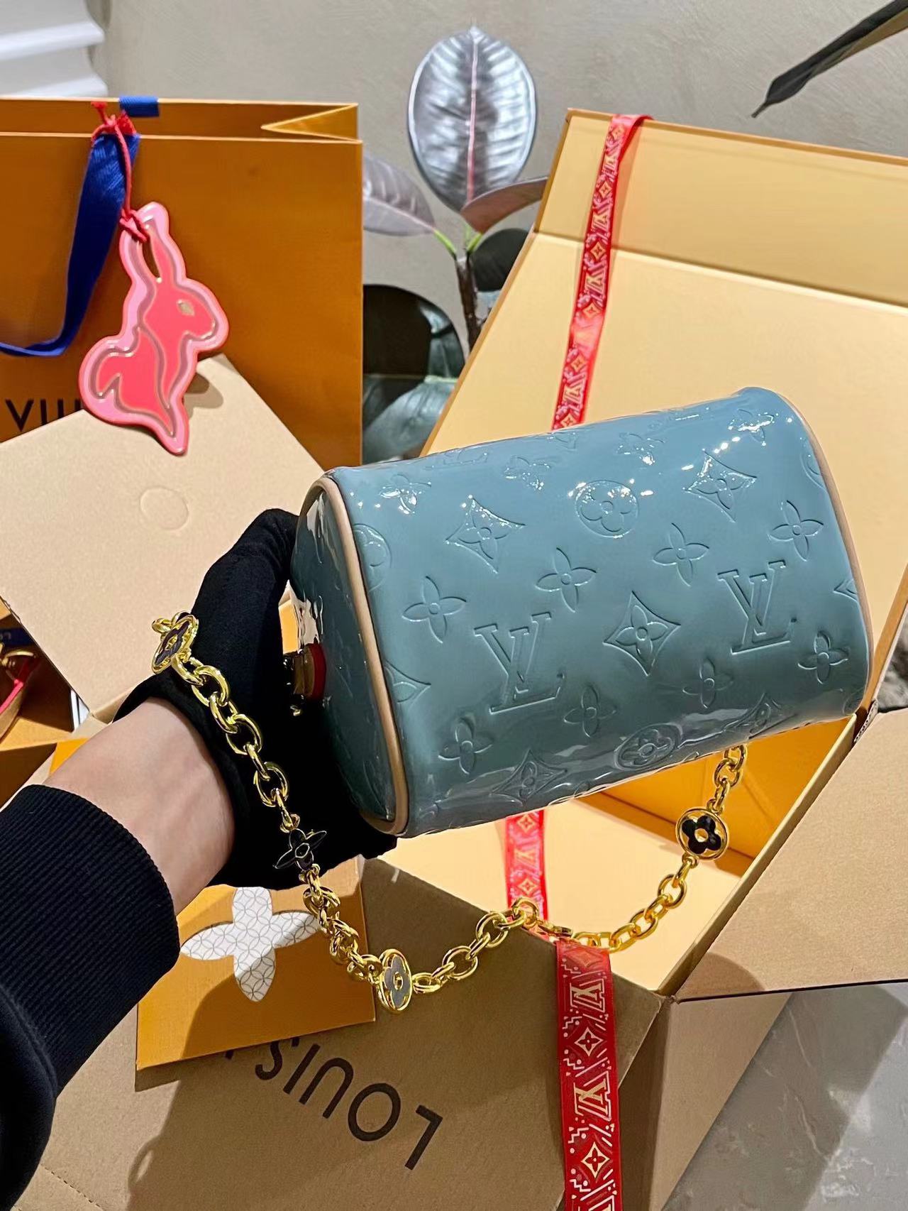 LV Nano mini チェーンハンドバッグ【50％割引+送料無料】