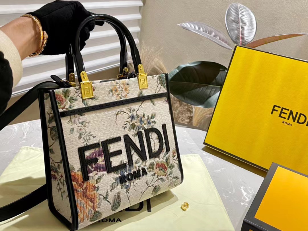 FEND1 フラワー刺繍ハンドバッグ【50％割引+送料無料】