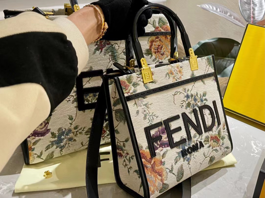 FEND1 フラワー刺繍ハンドバッグ【50％割引+送料無料】