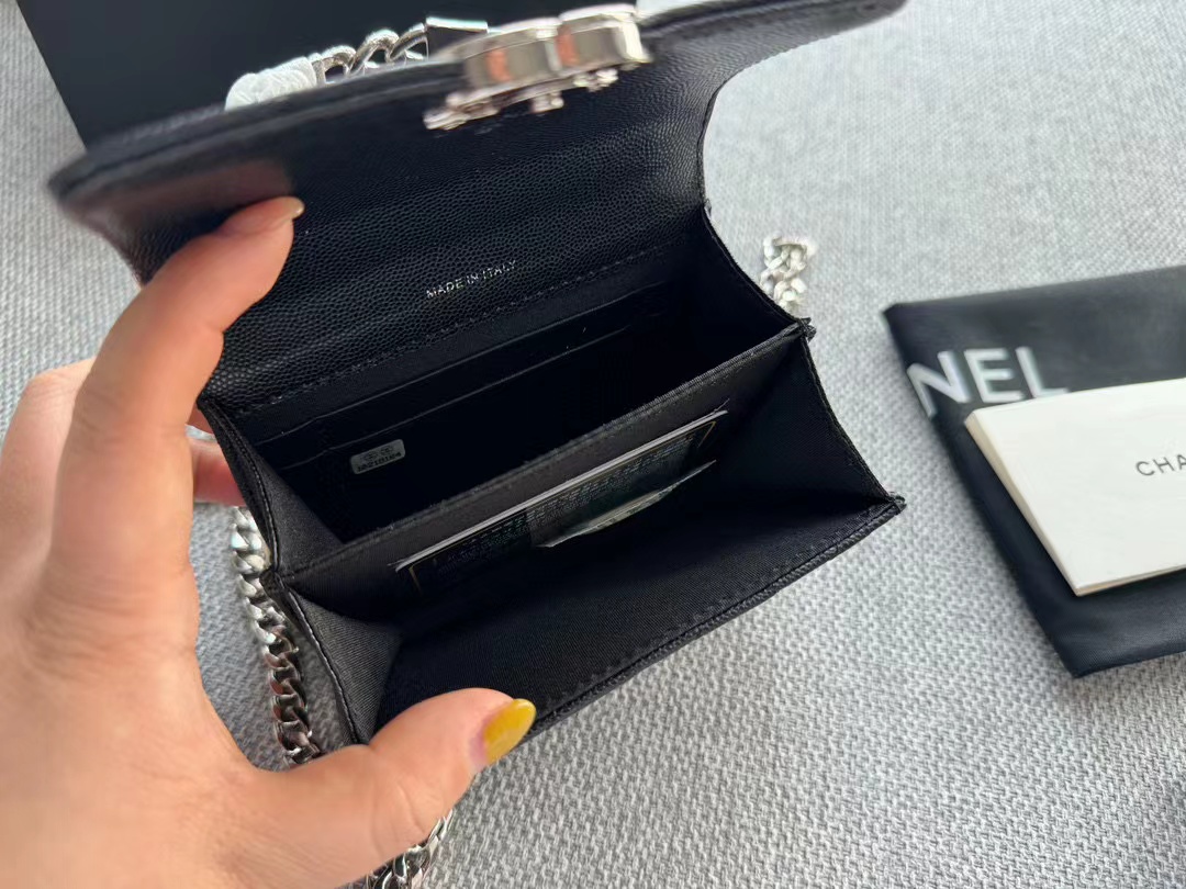 CHANE1 COCO 中空エナメルハンドバッグ【50％割引+送料無料】