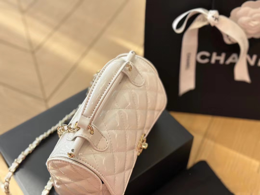 CHANE1 パテントレザー ハンドヘルドクロスボディバッグ【50％割引+送料無料】