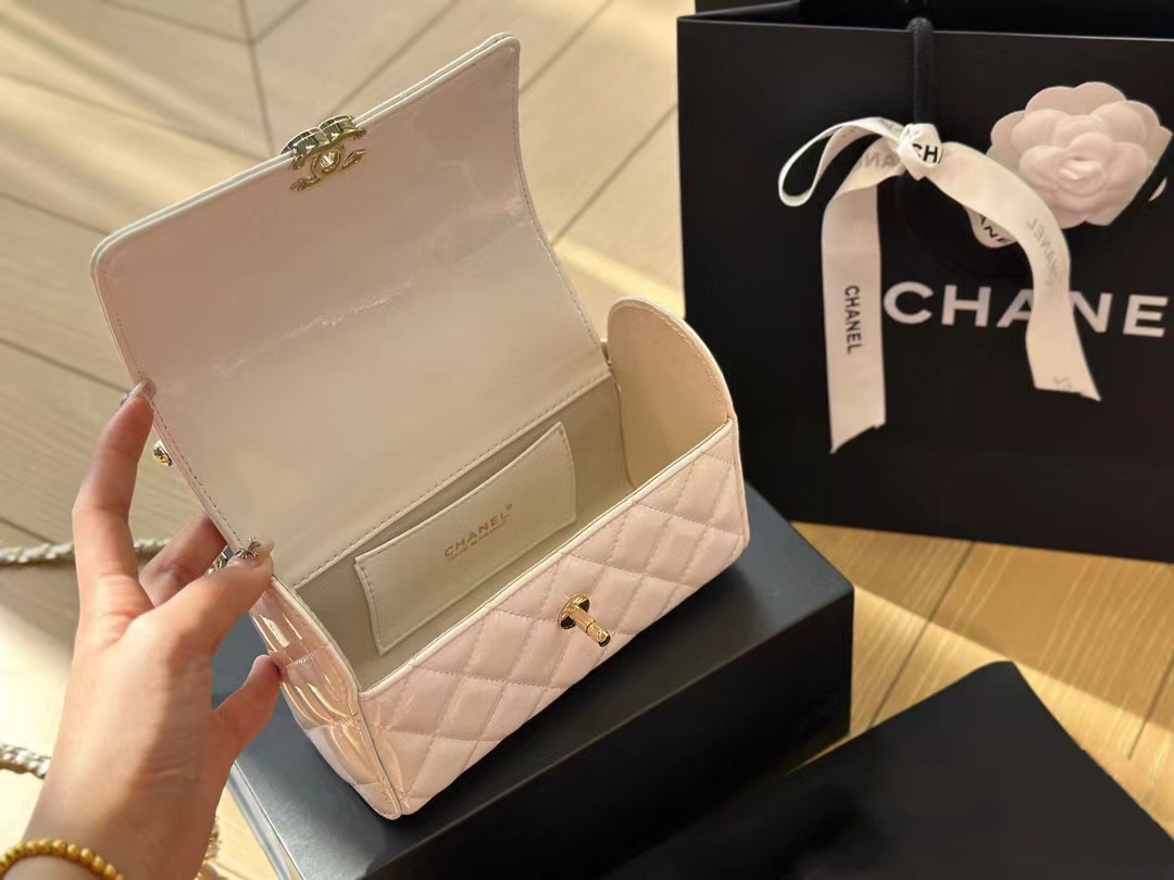 CHANE1 パテントレザー ハンドヘルドクロスボディバッグ【50％割引+送料無料】