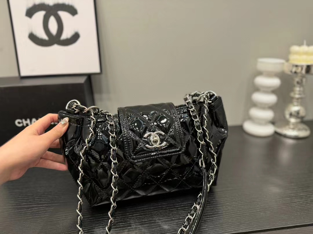 CHANE1 チェーンショルダー クロスボディバッグ【50％割引+送料無料】