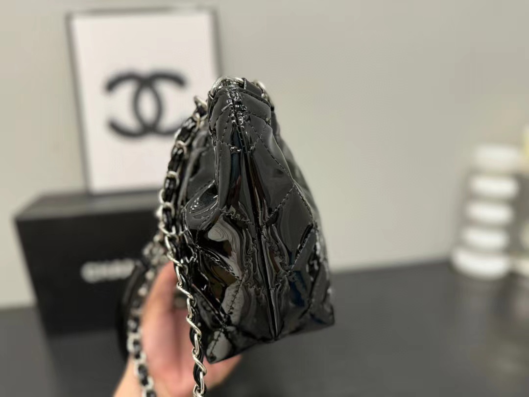 CHANE1 チェーンショルダー クロスボディバッグ【50％割引+送料無料】