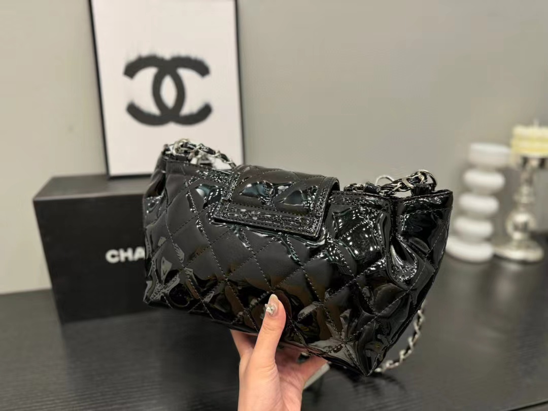 CHANE1 チェーンショルダー クロスボディバッグ【50％割引+送料無料】