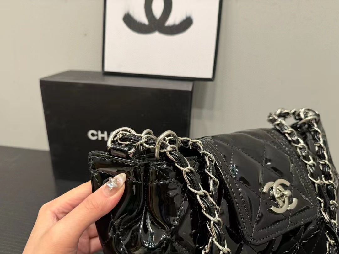 CHANE1 チェーンショルダー クロスボディバッグ【50％割引+送料無料】