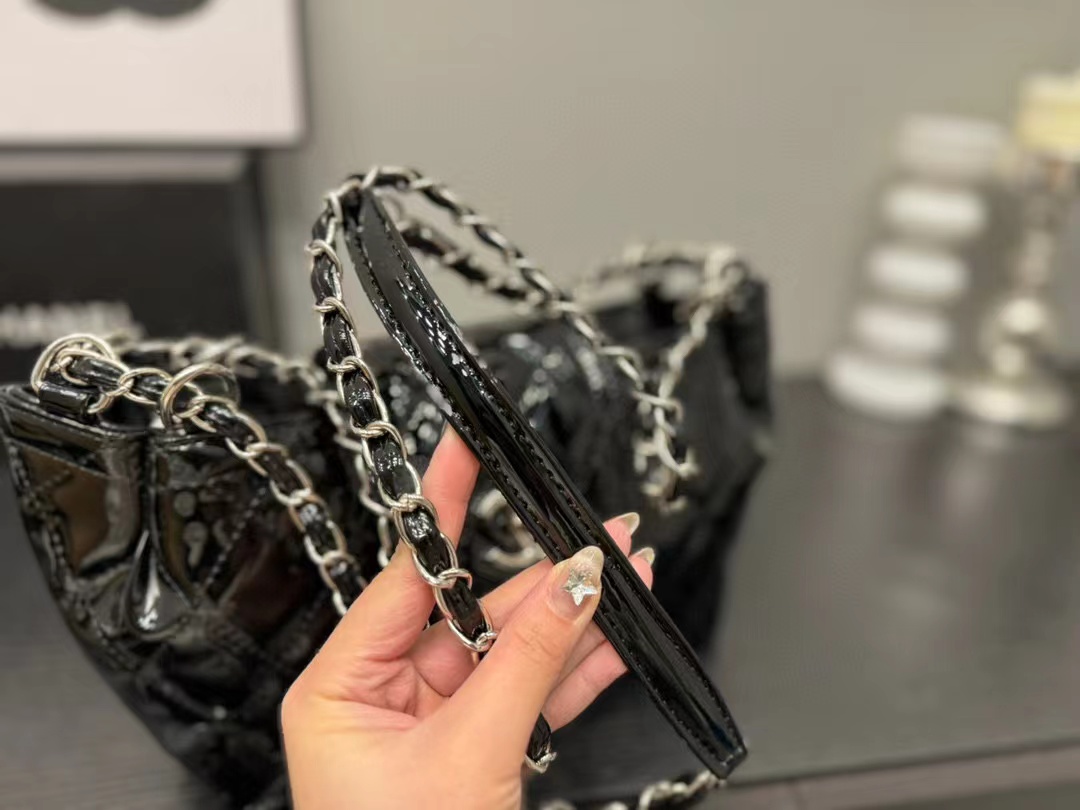 CHANE1 チェーンショルダー クロスボディバッグ【50％割引+送料無料】