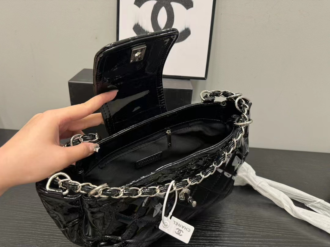 CHANE1 チェーンショルダー クロスボディバッグ【50％割引+送料無料】