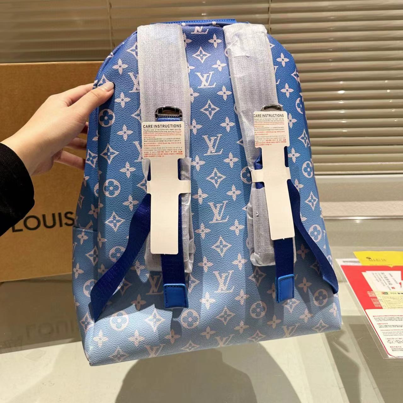 Lv Montsouris  バックパック【50％割引+送料無料】