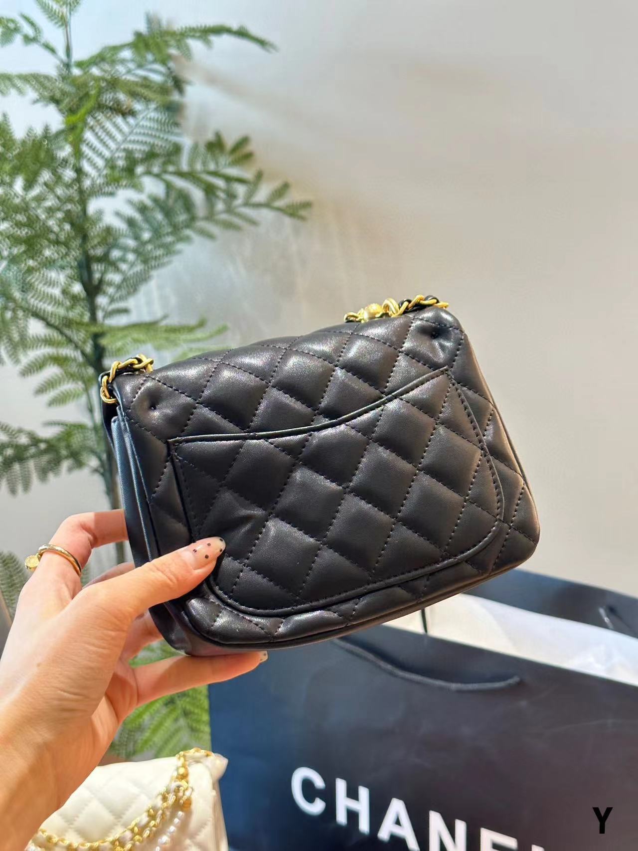 CHANE1 パール ショルダー クロスボディバッグ【50％割引+送料無料】